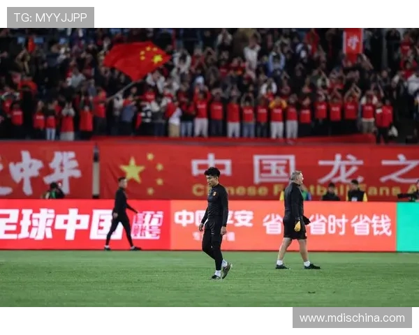 中国队在友谊赛中以两球战胜乌兹别克斯坦展现强大实力